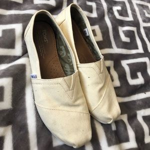 TOMS